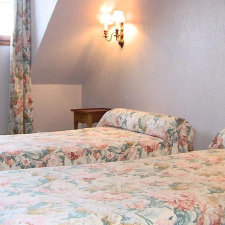 Logis Hotel Auberge Des Potiers Jouy-le-Potier Стая снимка